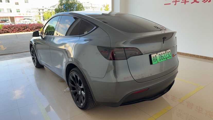 Tesla Model Y 2022 #6 Tesla Model Y 2022 car image #6