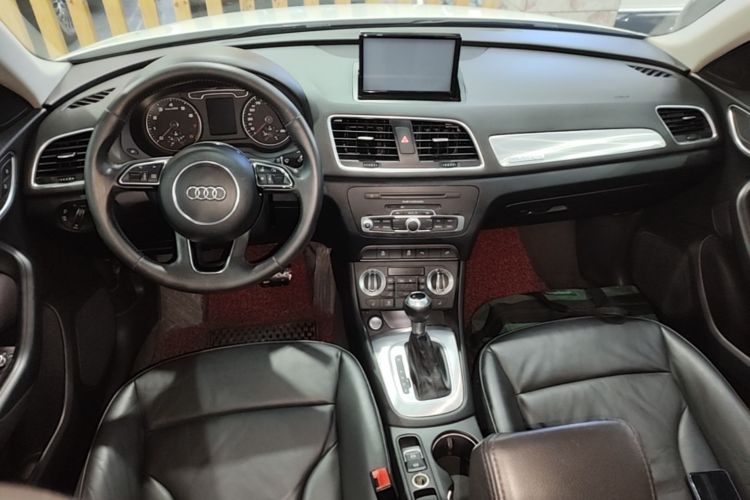 Audi Q3 2016 #11 Audi Q3 2016 car image #11