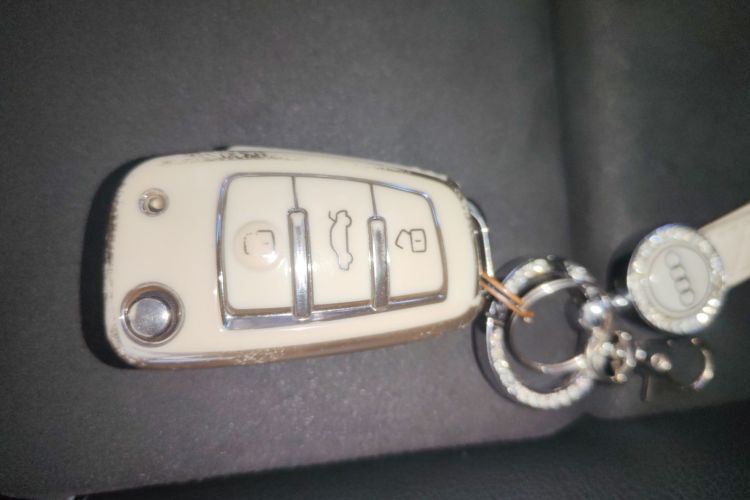 Audi Q3 2022 image de voiture #9