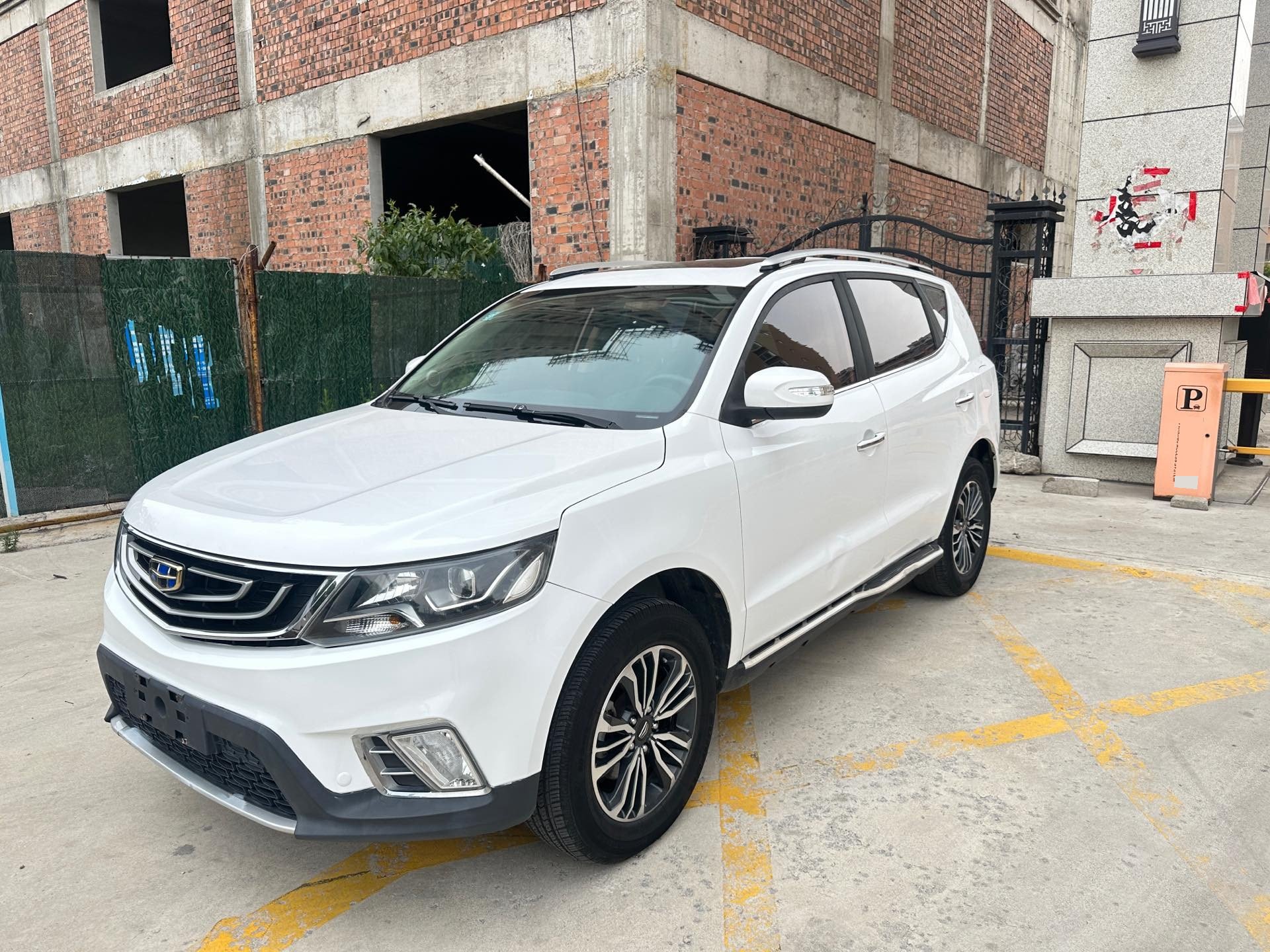 GEELY Vision X6 2018 car image 