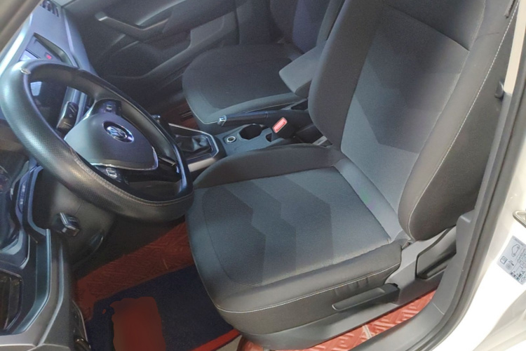 Volkswagen Polo 2020 car image #15