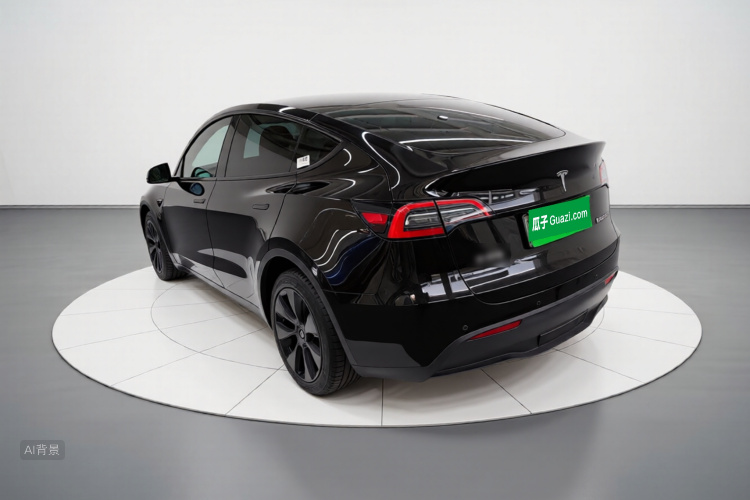 Tesla Model Y 2023 #5 Tesla Model Y 2023 car image #5