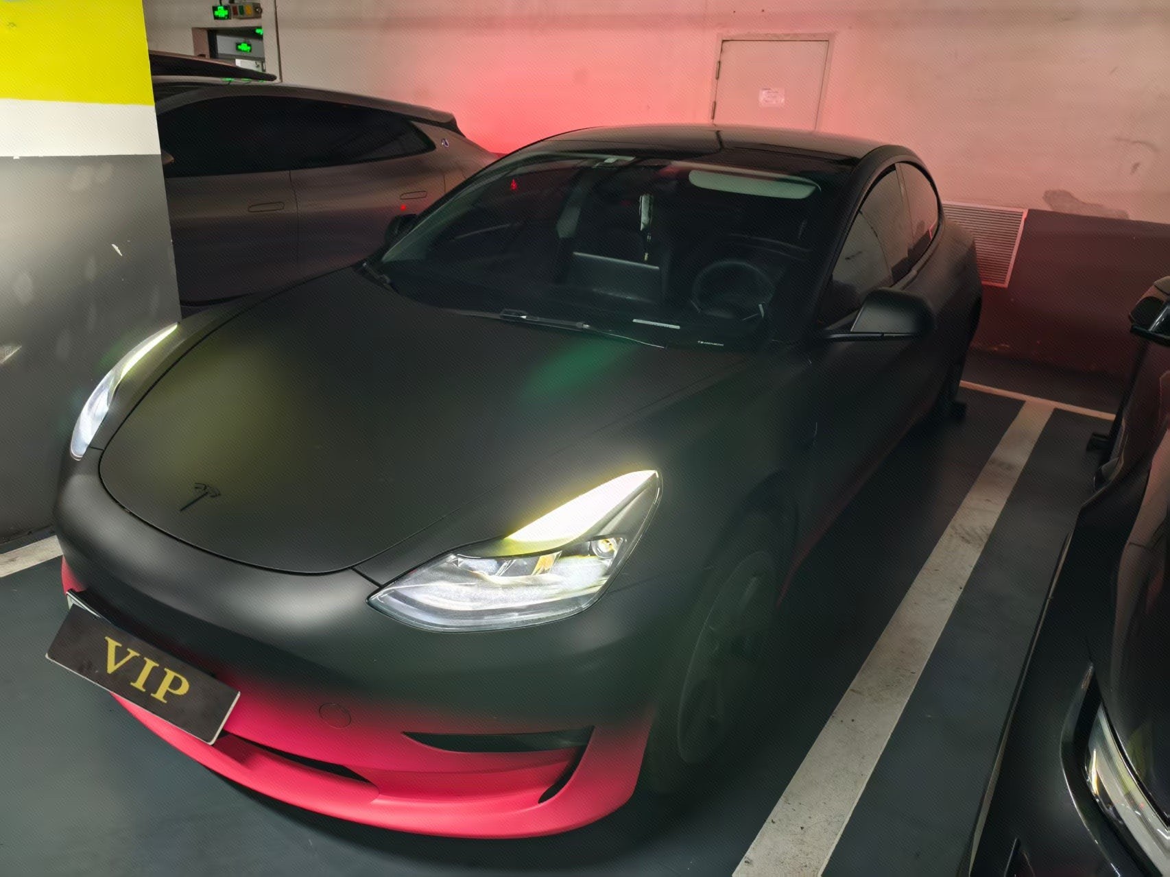 Tesla Model 3 2021 car image 