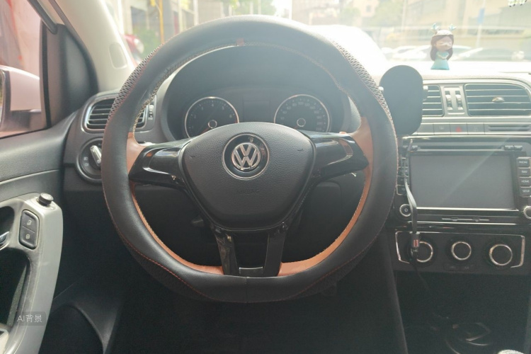 Volkswagen Polo 2015 #12 Volkswagen Polo 2015 car image #12