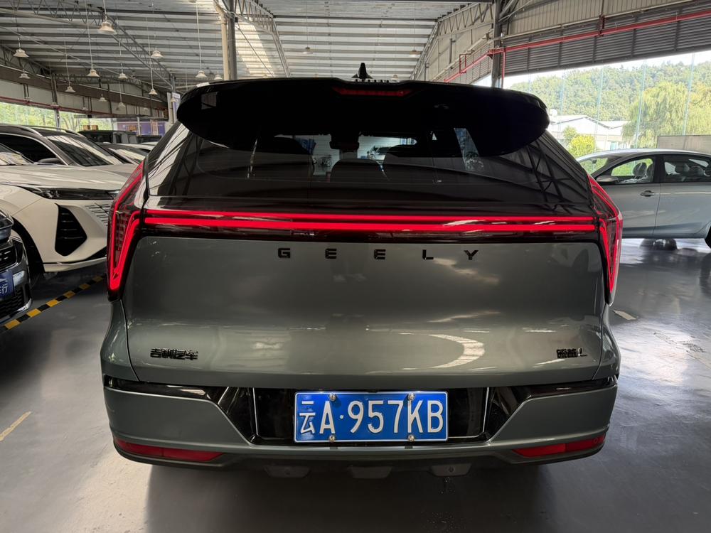 GEELY Boyue L 2025 car image #5