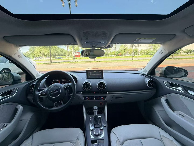 Audi A3 2016 car image #9