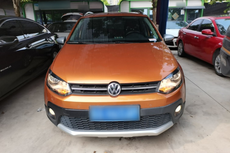 Volkswagen Polo 2016 car image #3