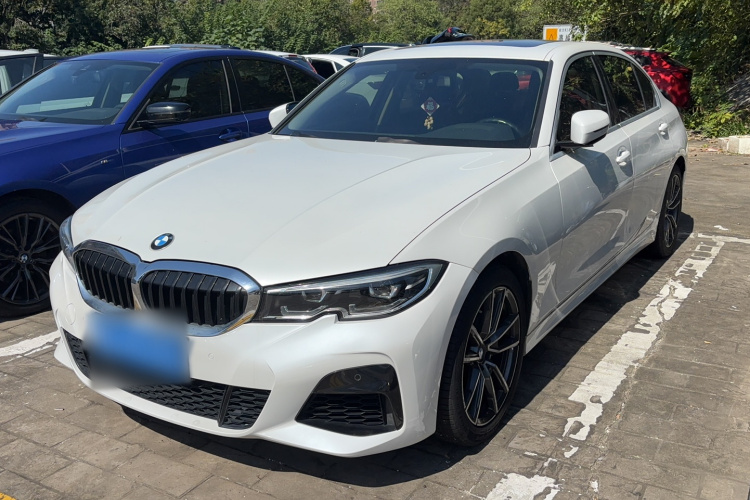 BMW 3 Series 2021 #2 BMW 3 Series 2021 car image #2