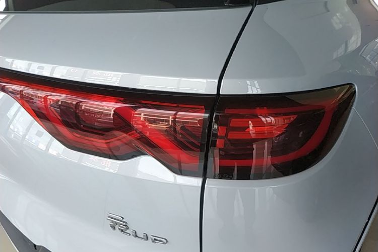 BYD YuanUP 2025 #8 BYD YuanUP 2025 car image #8