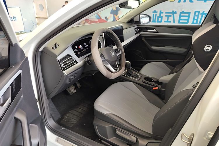 Volkswagen Lavida 2024 car image #16
