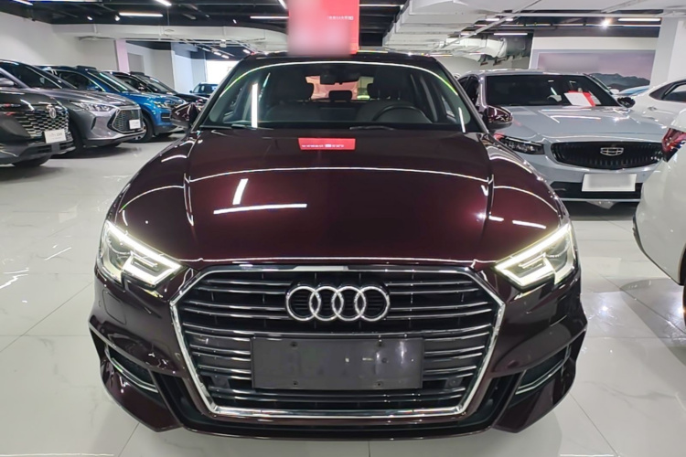 Audi A3 2018 car image #3