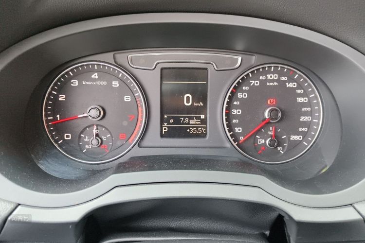 Audi Q3 2018 #13 Audi Q3 2018 immagine di auto #13