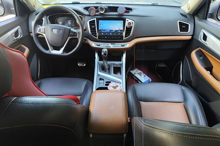GEELY Vision X6 2018 immagine di auto #11