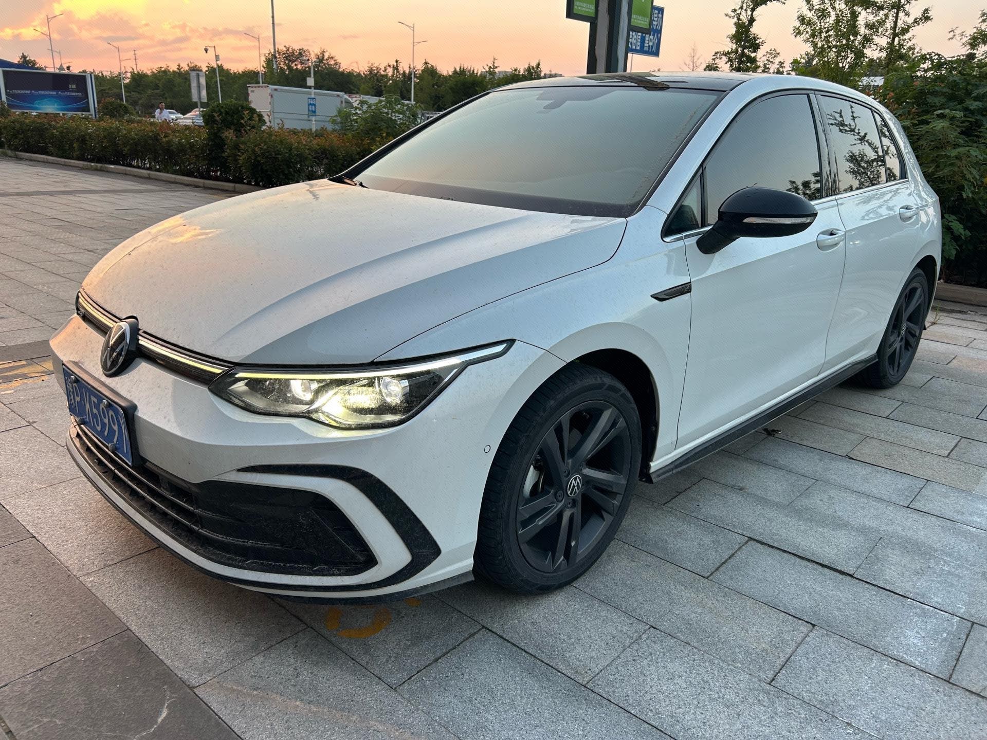 2023 2023 immagine di auto