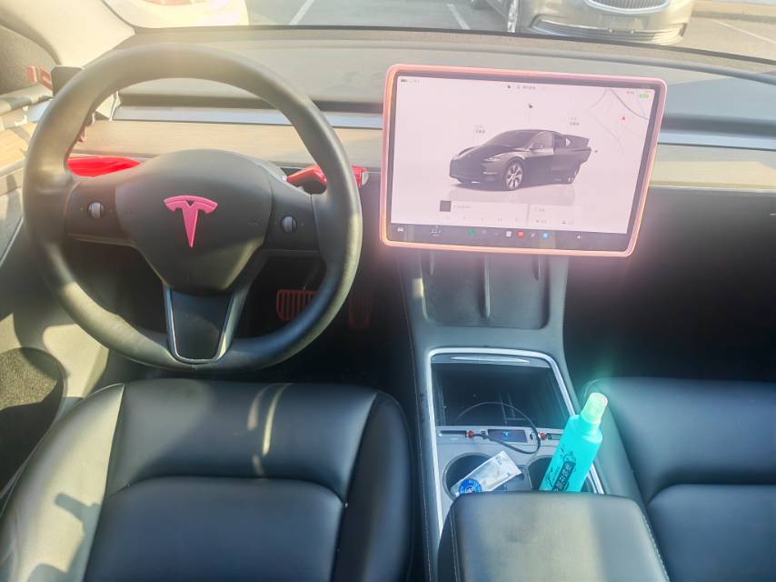 Tesla Model Y 2023 #4 Tesla Model Y 2023 صورة سيارة #4