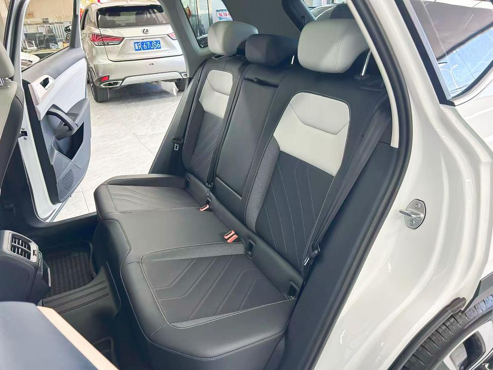Volkswagen Tharu 2026 car image #24