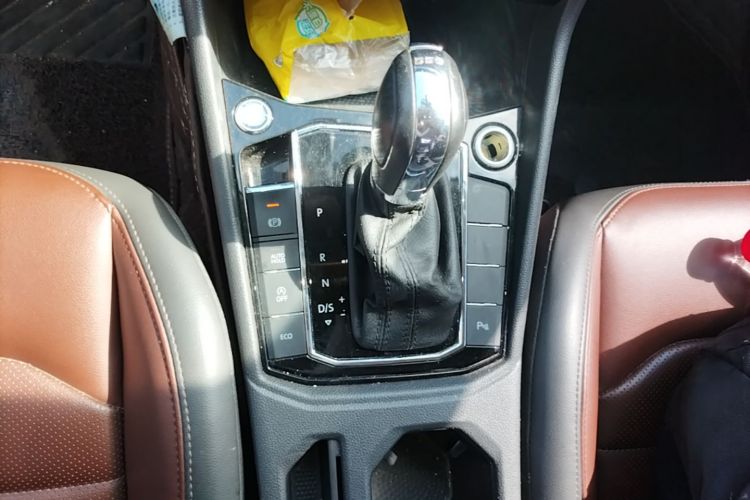 Volkswagen Lavida 2020 car image #14