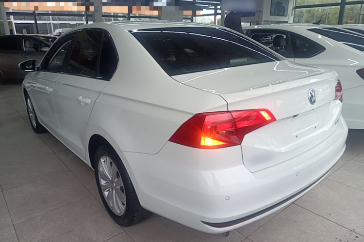 Volkswagen Bora 2023 immagine di auto #7