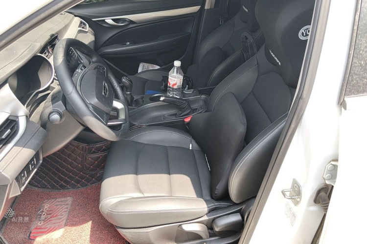 GEELY Emgrand 2020 #17 GEELY Emgrand 2020 car image #17
