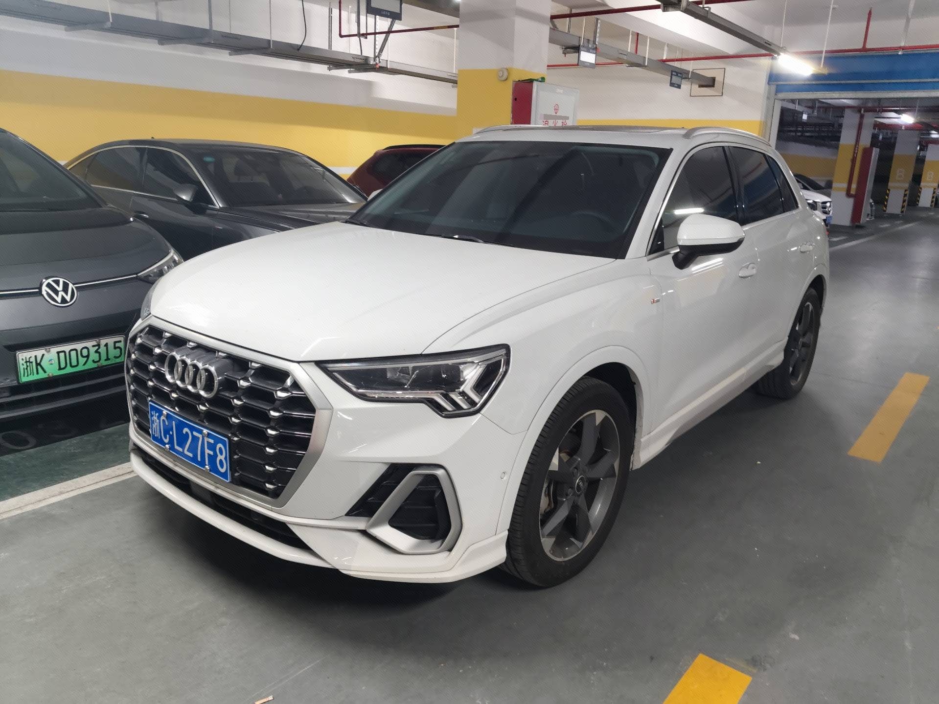 Audi Q3 2023 Audi Q3 2023 car image