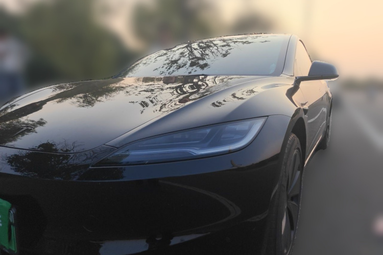 Tesla Model 3 2026 #2 Tesla Model 3 2026 صورة سيارة #2