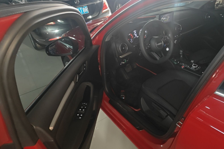 Audi A3 2020 car image #16