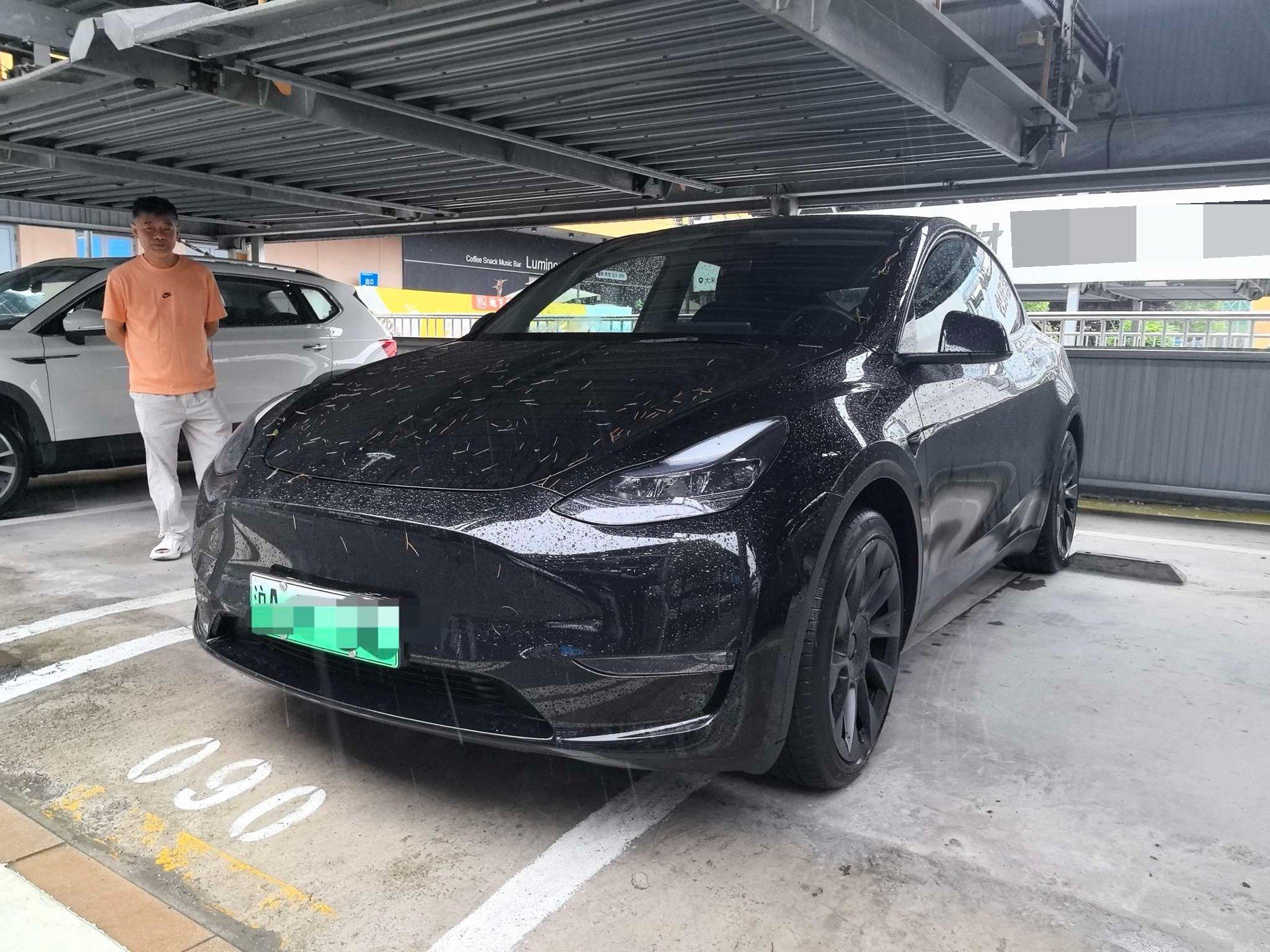 Tesla Model Y 2021 car image 