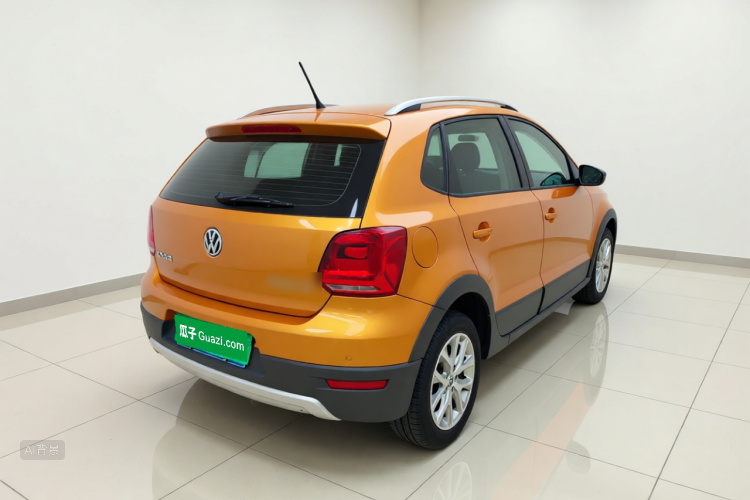 Volkswagen Polo 2014 car image #7