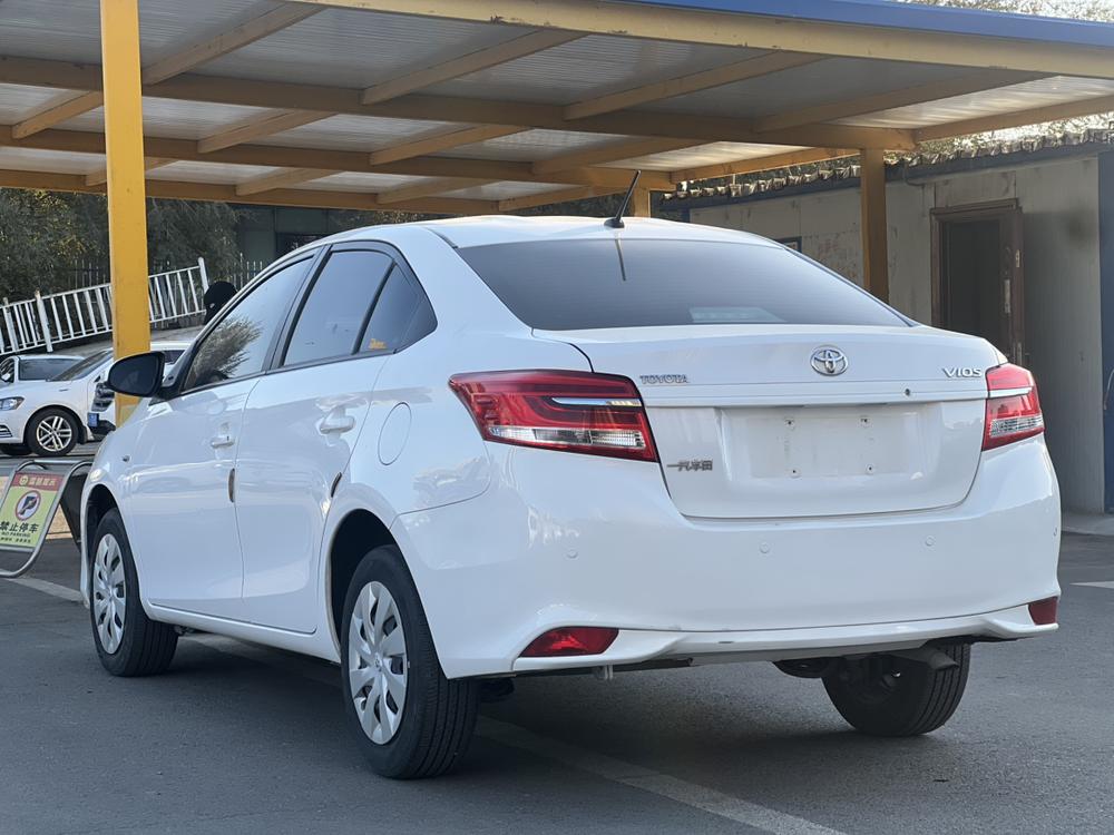 Toyota Vios 2017 immagine di auto #4