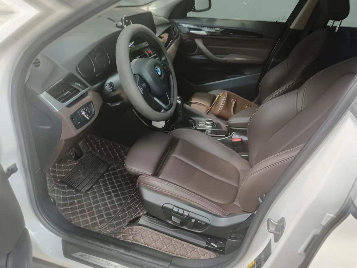BMW X1 New Energy 2018 car image #2