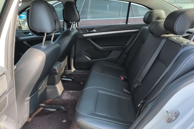 Volkswagen Lavida 2022 car image #17