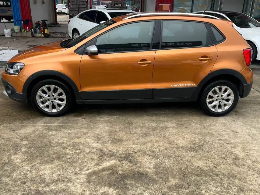 Volkswagen Polo 2015 صورة سيارة #5