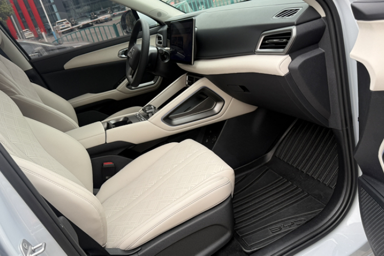 BYD YuanUP 2024 car image #24