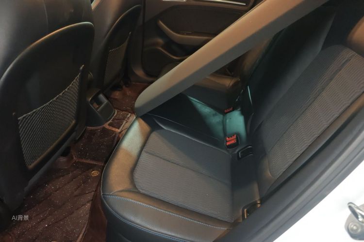 Audi A3 2019 car image #19