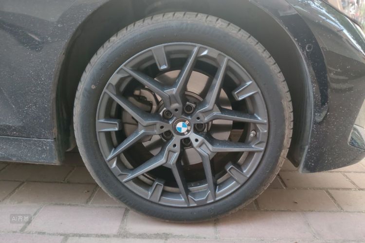 BMW 3 Series 2025 #9 BMW 3 Series 2025 car image #9