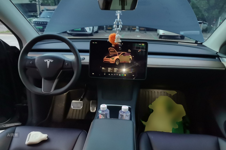 Tesla Model Y 2023 #11 Tesla Model Y 2023 car image #11