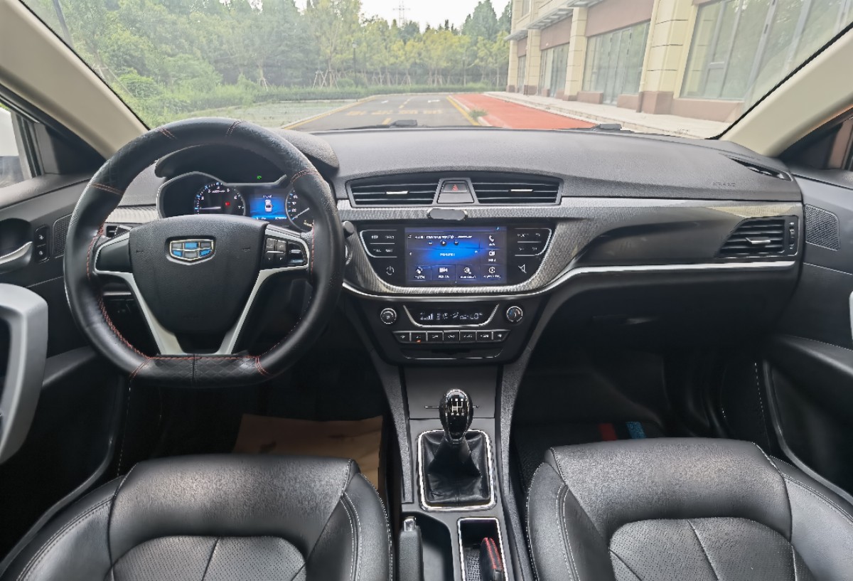 GEELY Emgrand 2017 car image #12