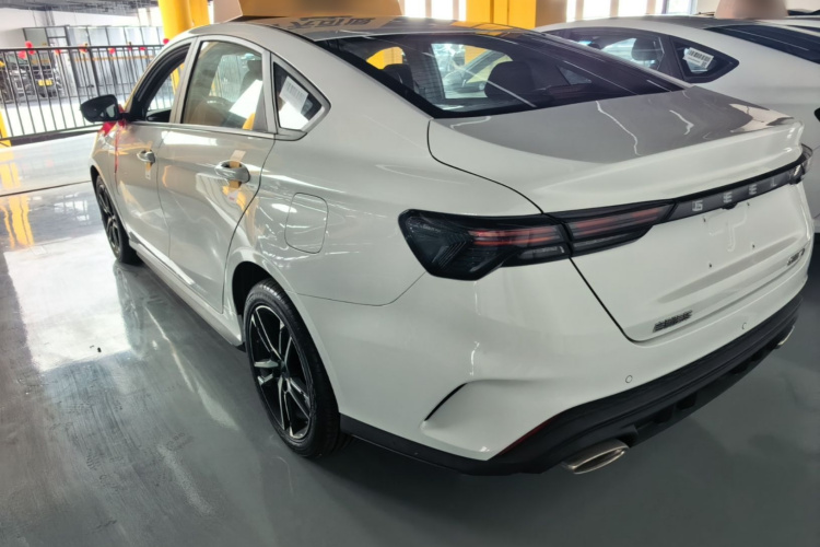 GEELY Binray 2026 #5 GEELY Binray 2026 car image #5
