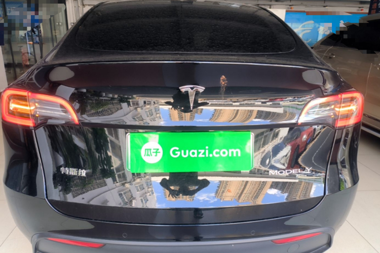 Tesla Model Y 2022 #6 Tesla Model Y 2022 car image #6