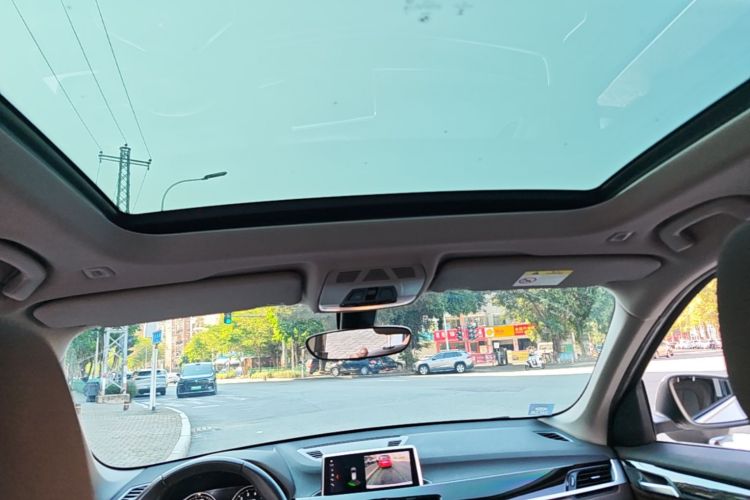 BMW X1 2020 immagine di auto #18