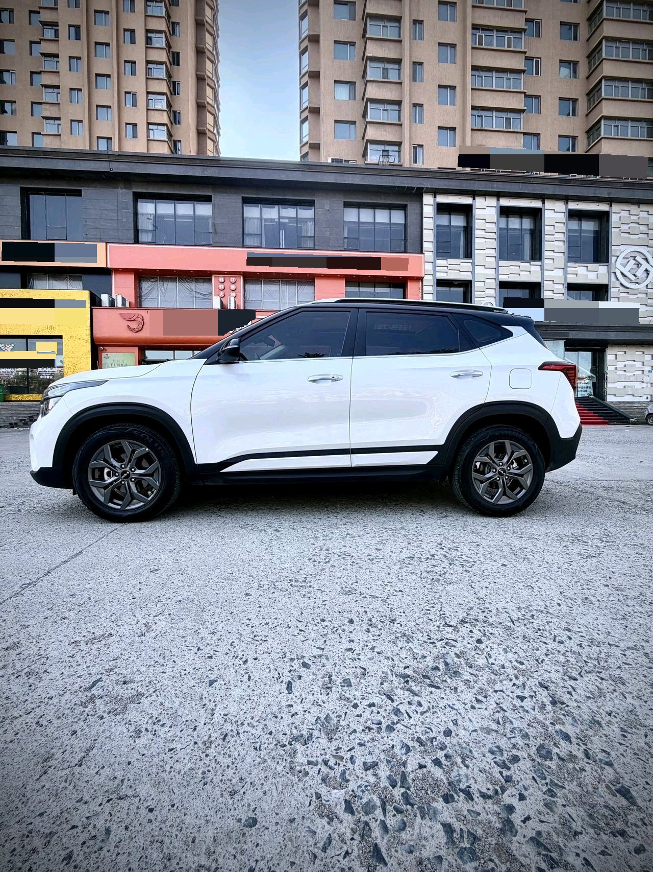 Kia Seltos 2023 image de voiture #8