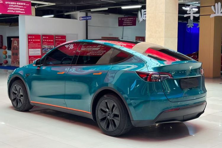 Tesla Model Y 2024 car image #7