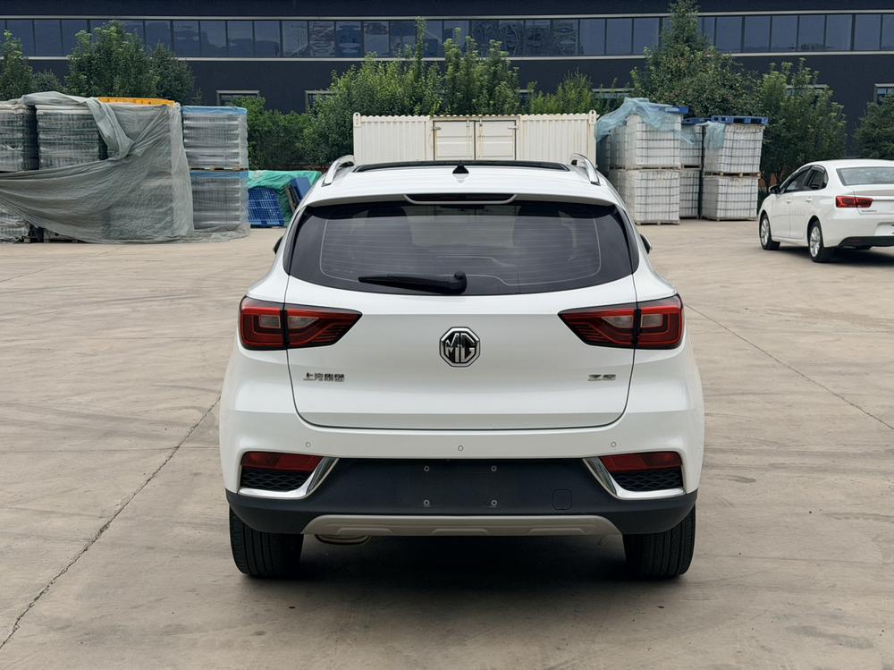 MG ZS 2017 #5 MG ZS 2017 car image #5