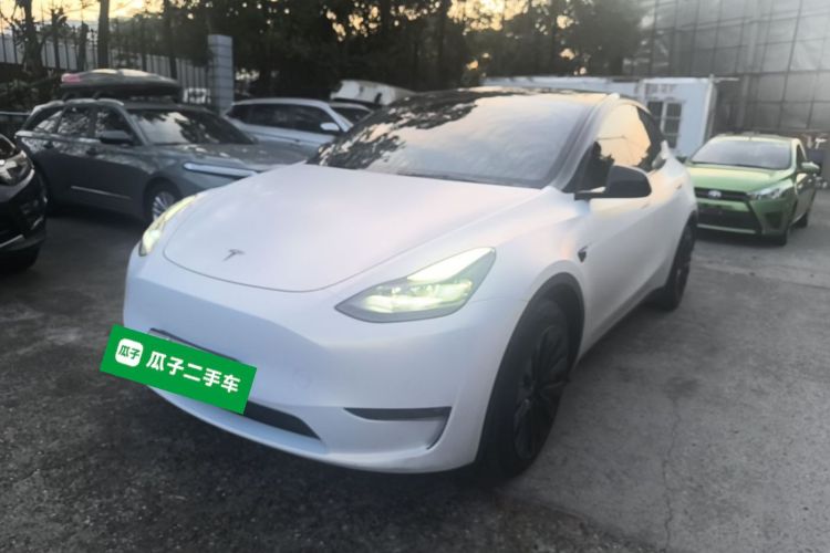 Tesla Model Y 2021 #2 Tesla Model Y 2021 car image #2
