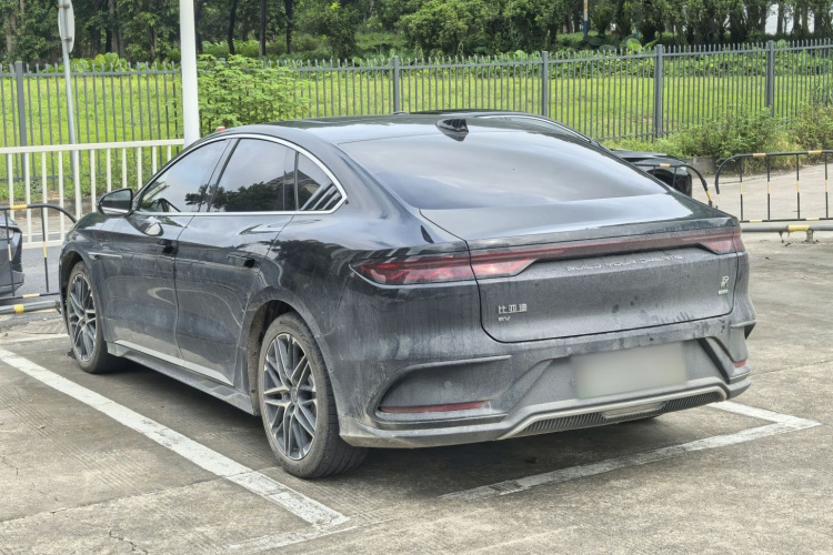 BYD Han 2025 car image #5