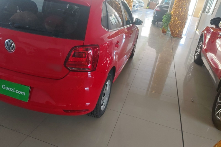 Volkswagen Polo 2018 car image #8