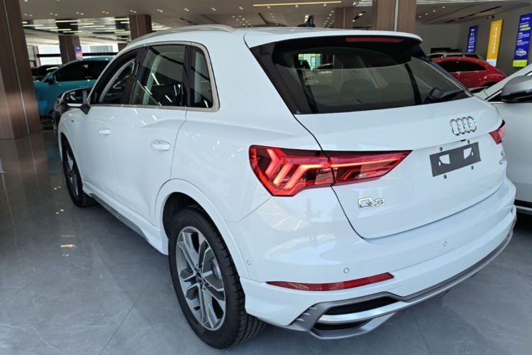 Audi Q3 2023 #5 Audi Q3 2023 car image #5