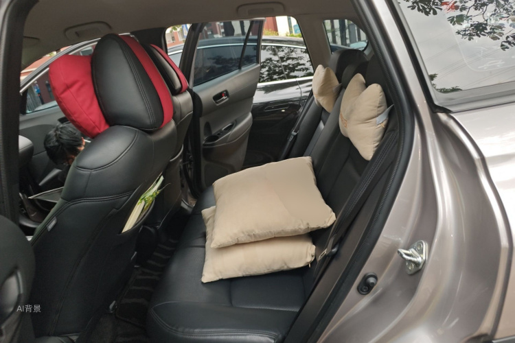 Toyota Corolla Cross 2024 изображение автомобиля #19