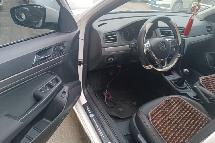 Volkswagen Lavida 2021 car image #16