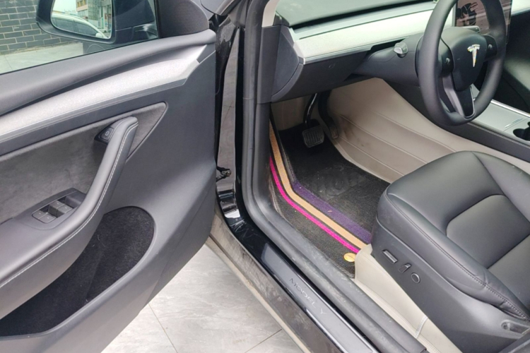 Tesla Model Y 2024 #16 Tesla Model Y 2024 immagine di auto #16